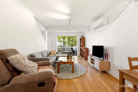 Property photo of 7 Austin Street Wavell Heights QLD 4012
