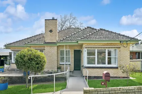 9 Lester St, Sailors Gully, VIC 3556