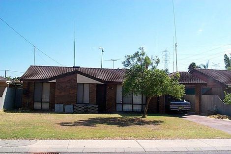 14 Broadwater Gdns, South Lake, WA 6164