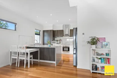Property photo of 1/15 Abbott Street Bendigo VIC 3550