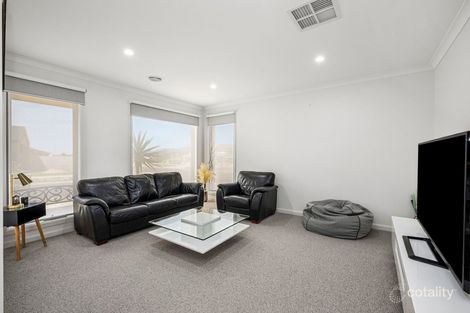Property photo of 1 Firetail Avenue Wallan VIC 3756
