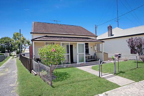 42 King St, Stockton, NSW 2295