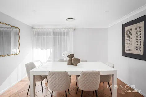 Property photo of 300 Glenwood Park Drive Glenwood NSW 2768