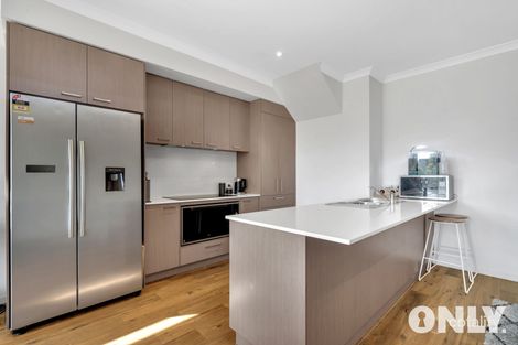 Property photo of 17 Bentley Lane Clyde North VIC 3978