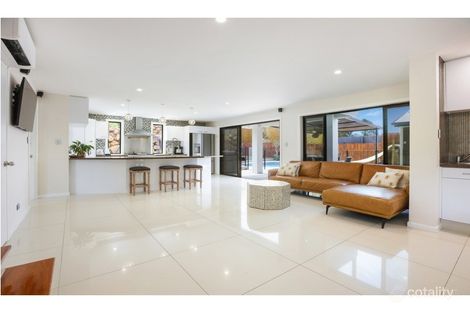 Property photo of 19 Hamersley Way Worongary QLD 4213
