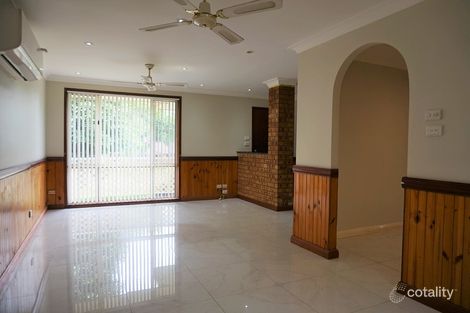 Property photo of 19 Peacock Way Currans Hill NSW 2567