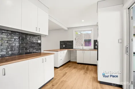 Property photo of 71 Torres Crescent Whalan NSW 2770