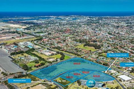 2 Murray Dwyer Cct, Mayfield West, NSW 2304