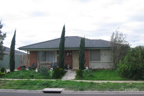 8 Egret Cres, Cairnlea, VIC 3023