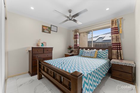 Property photo of 22 Sunrise Crescent Regents Park QLD 4118