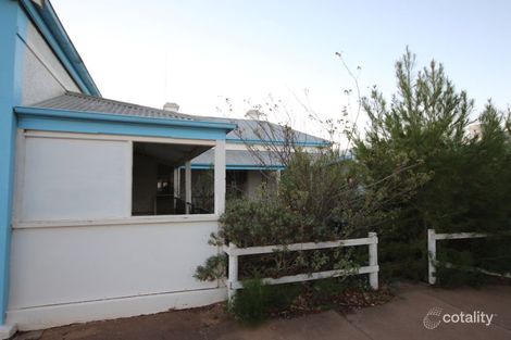 12 First St, Quorn, SA 5433