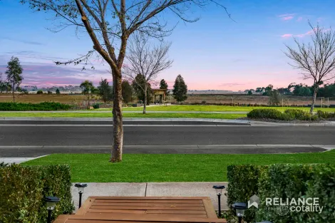 Property photo of 10 Fongeo Drive Point Cook VIC 3030