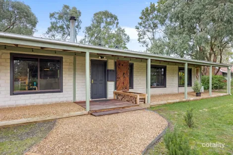 Property photo of 43 Grevillea Drive Enfield VIC 3352