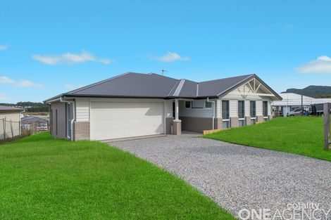 Property photo of 10 Tobago Parade Lake Cathie NSW 2445