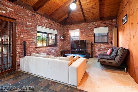 Property photo of 18 Collendina Crescent Greensborough VIC 3088