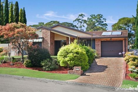 Property photo of 13 Woodport Close Green Point NSW 2251