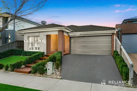 Property photo of 10 Fongeo Drive Point Cook VIC 3030