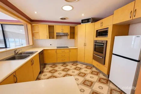 Property photo of 32 Darling Avenue Lurnea NSW 2170