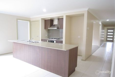 Property photo of 76 Wattletree Street Craigieburn VIC 3064
