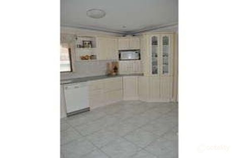 Property photo of 2 Hoyt Street Kanahooka NSW 2530