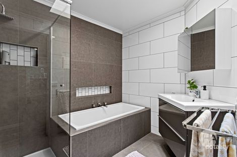 Property photo of 14 Chesterfield Road Somerville VIC 3912