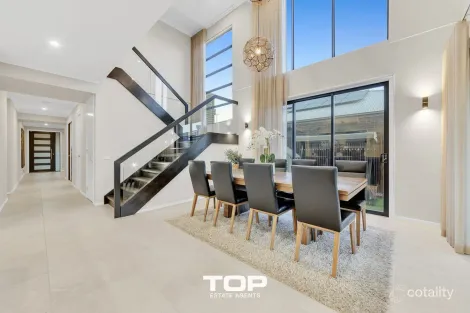 Property photo of 23 Omars Place Narre Warren South VIC 3805