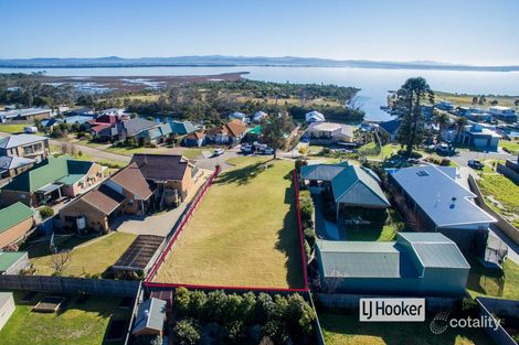 24 Windermere Tce, Paynesville, VIC 3880