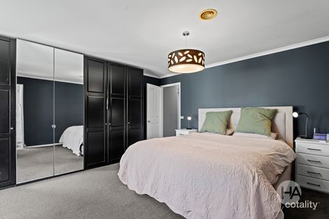 Property photo of 14 Chesterfield Road Somerville VIC 3912