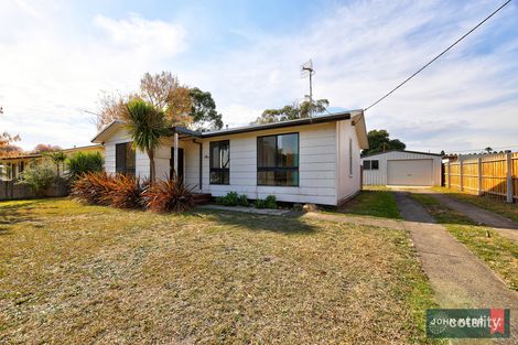 11 Western Ave, Newborough, VIC 3825