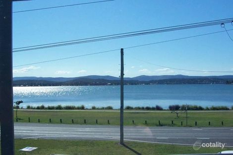 Property photo of 2/562 The Esplanade Warners Bay NSW 2282