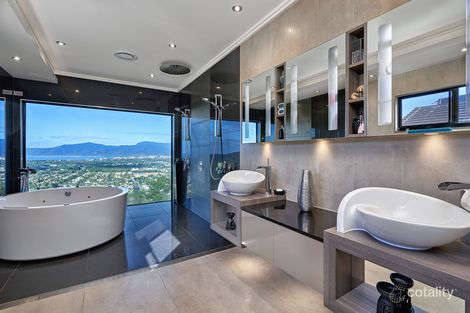 Property photo of 6 The Peak Road Brinsmead QLD 4870