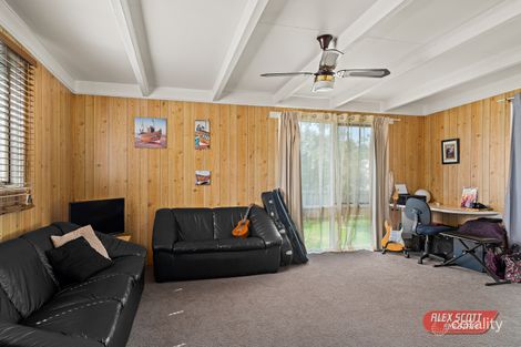 Property photo of 15 Seascape Avenue Cowes VIC 3922