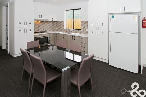 2 Merrilands Rd, Reservoir, VIC 3073