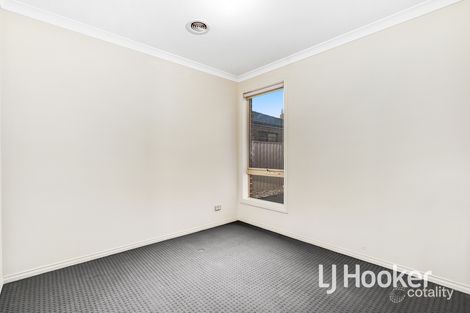 Property photo of 16 Willowtree Drive Pakenham VIC 3810