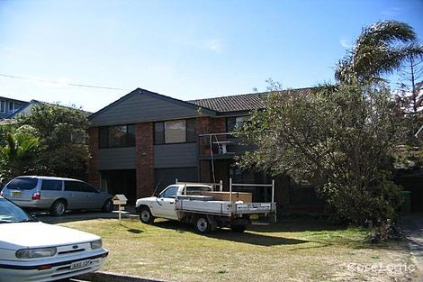 Property photo of 18 Bluewave Crescent Forresters Beach NSW 2260