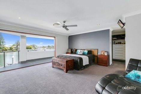 Property photo of 50 Back Street Biggera Waters QLD 4216