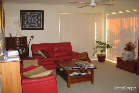 Property photo of 6 Ivybird Court Torquay QLD 4655