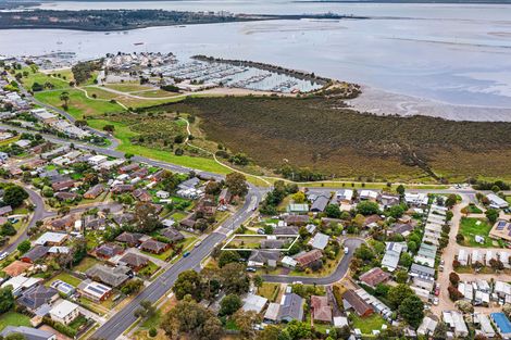 7 Reid Pde, Hastings, VIC 3915