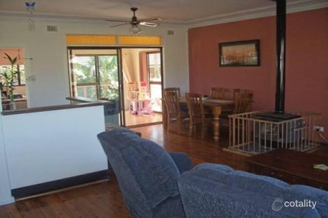 Property photo of 14 Kanundra Street Belmont North NSW 2280
