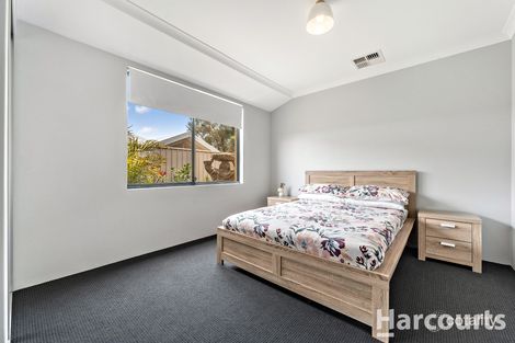 Property photo of 21 Broadmoor Loop Meadow Springs WA 6210