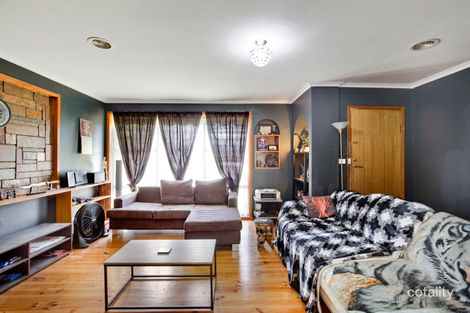 Property photo of 9 Mitre Crescent Frankston North VIC 3200