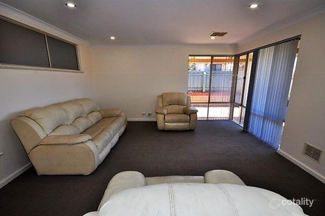 Property photo of 2 Oberon Close Dianella WA 6059