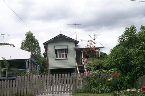 24 Blackmore St, Windsor, QLD 4030