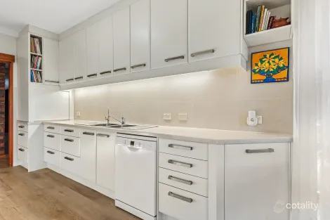 Property photo of 8 Coach Road Auldana SA 5072