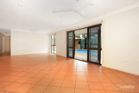 Property photo of 2 Mara Court Ashmore QLD 4214