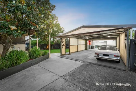 Property photo of 15 McMahons Road Ferntree Gully VIC 3156