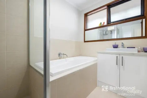 Property photo of 12 Gossamer Street Werribee VIC 3030