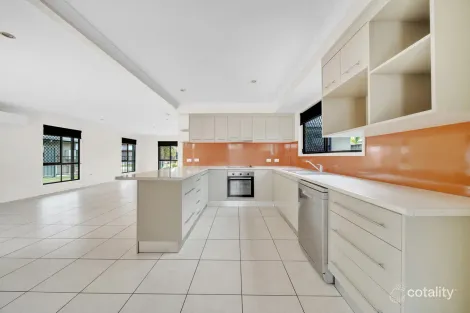 Property photo of 10/68 Moody Street Emerald QLD 4720
