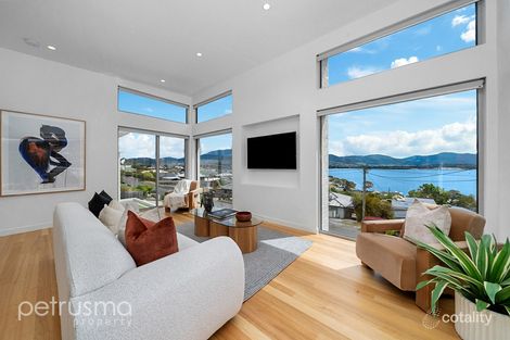 Property photo of 1/64 Kaoota Road Rose Bay TAS 7015