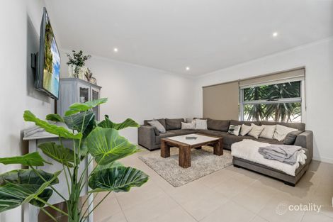 Property photo of 5 Drusilla Place Caroline Springs VIC 3023